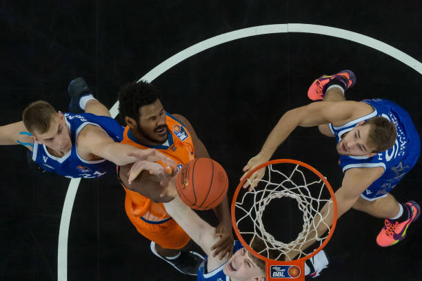 直塞和反击 直塞和反击