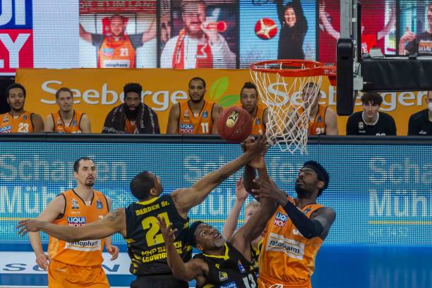 帮助运动员 帮助运动员