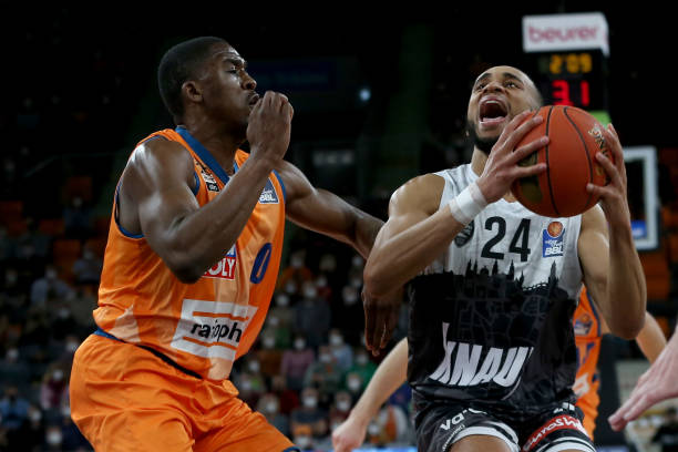 得三冠王的 得三冠王的