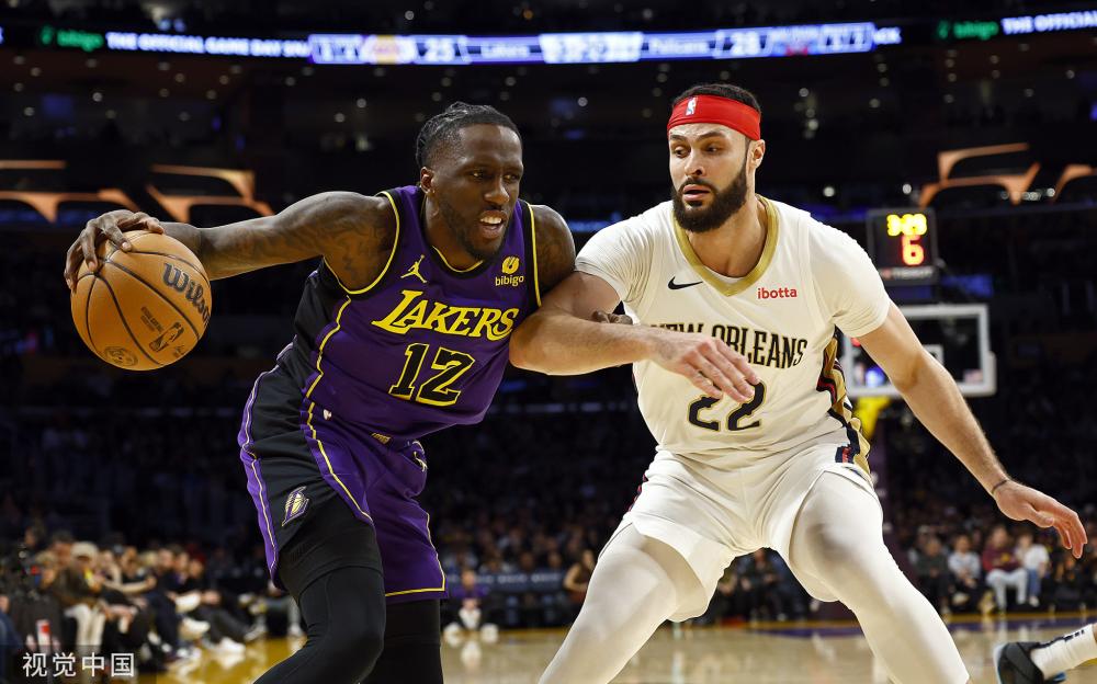 她以超过8 她以超过8